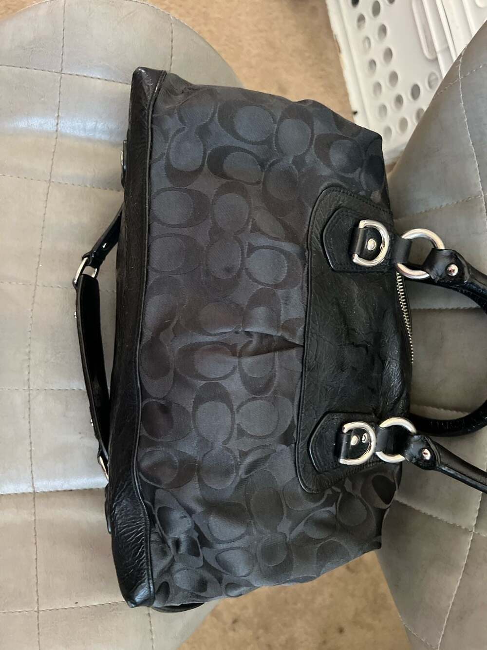 Coach - Picture 3 of 6
